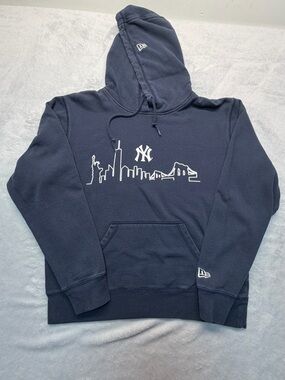 New Era Navy Blue New York Yankees Skyline Hoodie Sweater